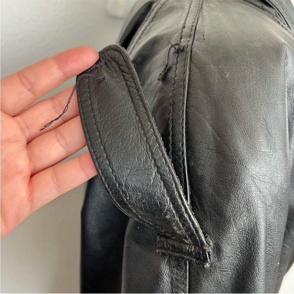 Vintage Black Leather Coat - Picture 15 of 16
